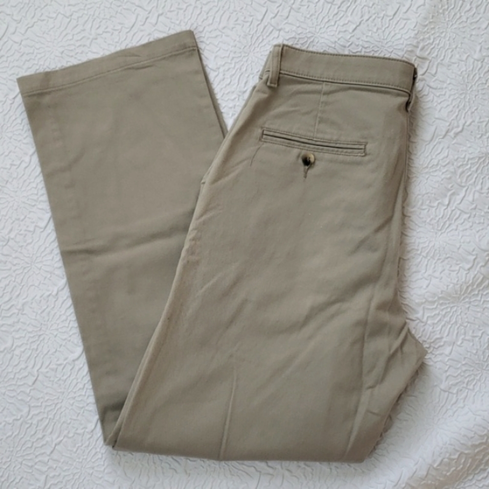 Wrangler Mens Comfort Solutions Series Flat front Tan Pants, 32 X …